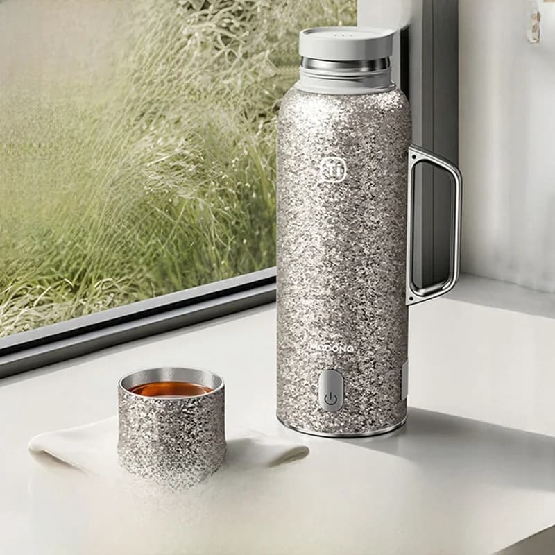 Tasse isotherme en titane pur avec affichage de la température, 601-700ml